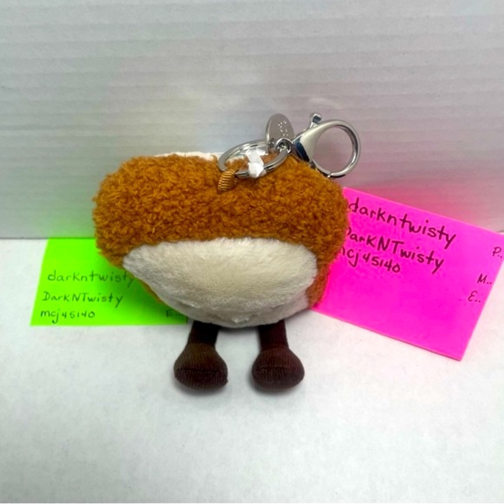 VERY LAST ONE! BNWT JELLYCAT AMUSEABLE TOAST BAG CHARM KEY CHAIN - Picture 9 of 12